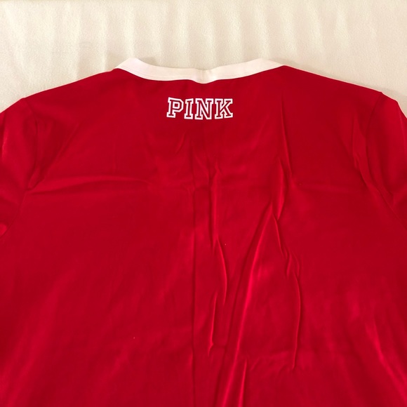 NWOT VS PINK Wisconsin Badgers Jump Around Tee | M - Picture 9 of 10